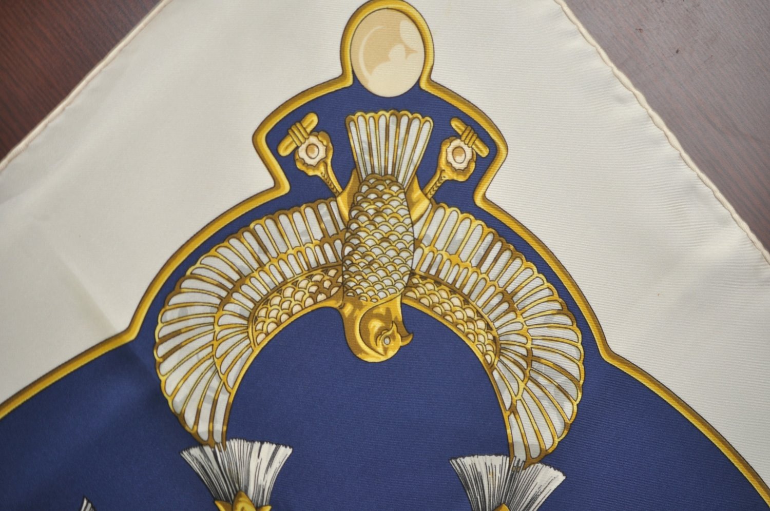 Authentic HERMES Carre 90 Scarf Egypt Motif Silk White Blue K5381