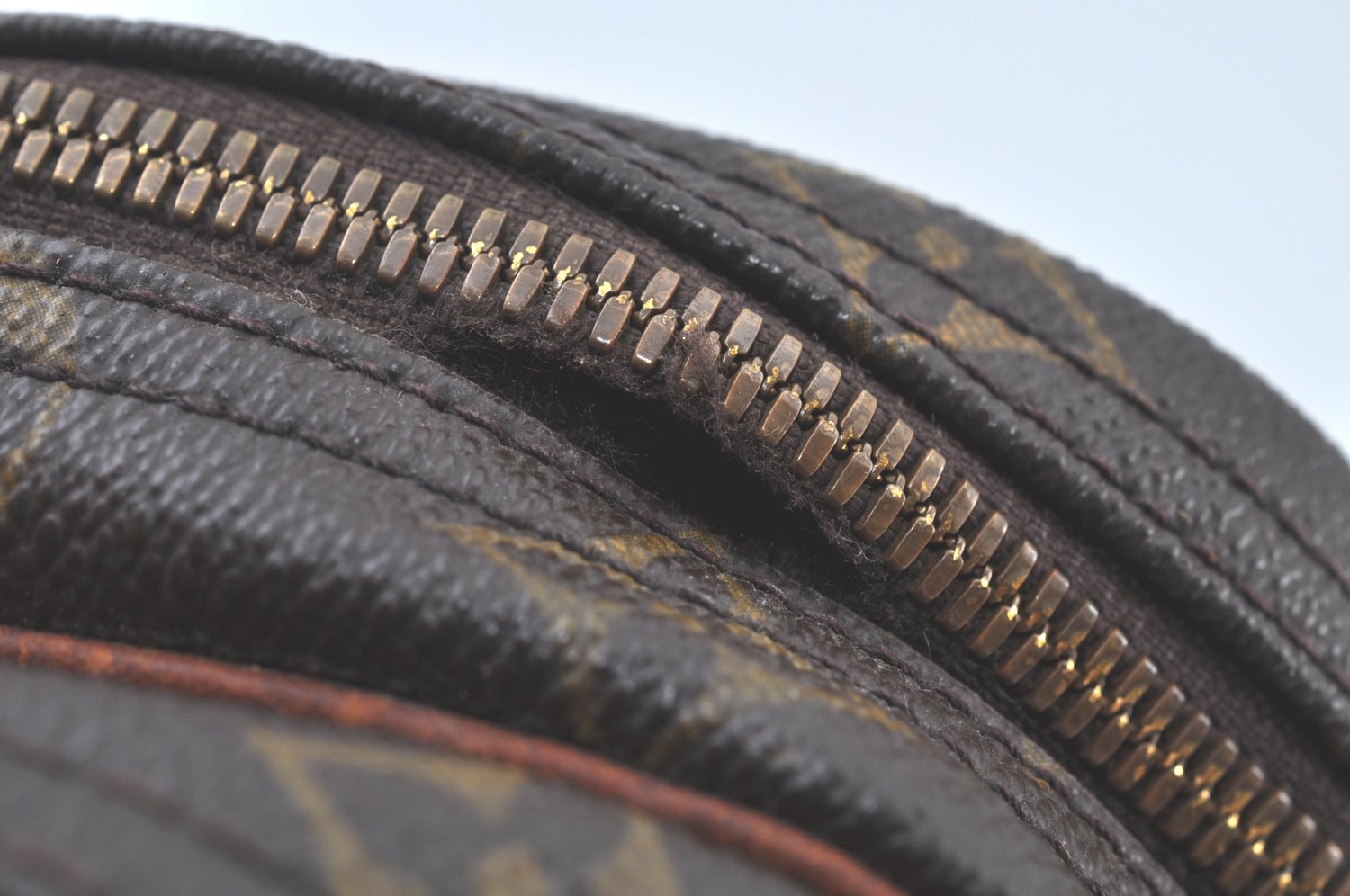 Auth Louis Vuitton Monogram Reporter GM Shoulder Cross Bag M45252 LV Junk K5384