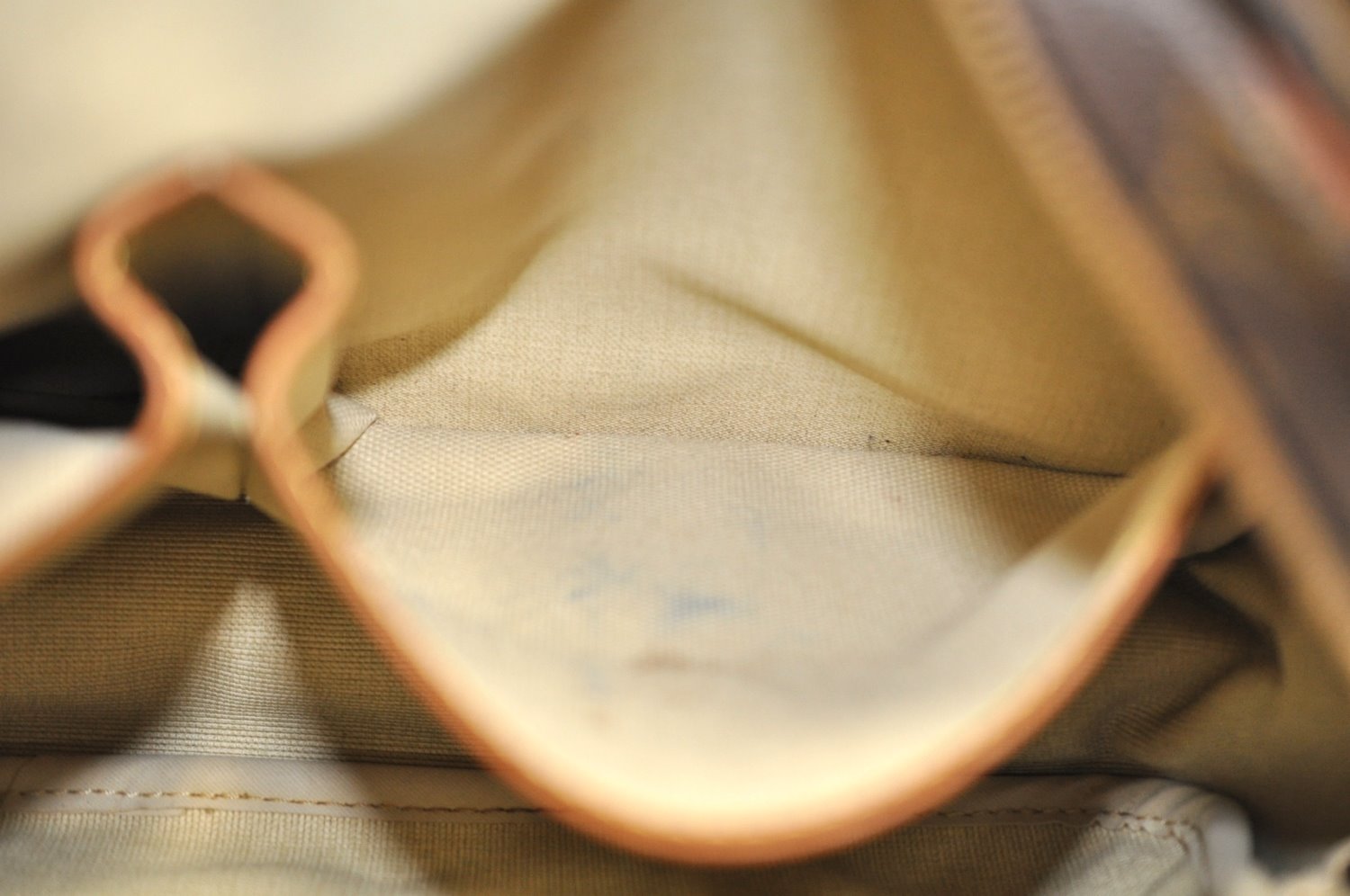 Auth Louis Vuitton Monogram Reporter GM Shoulder Cross Bag M45252 LV Junk K5384