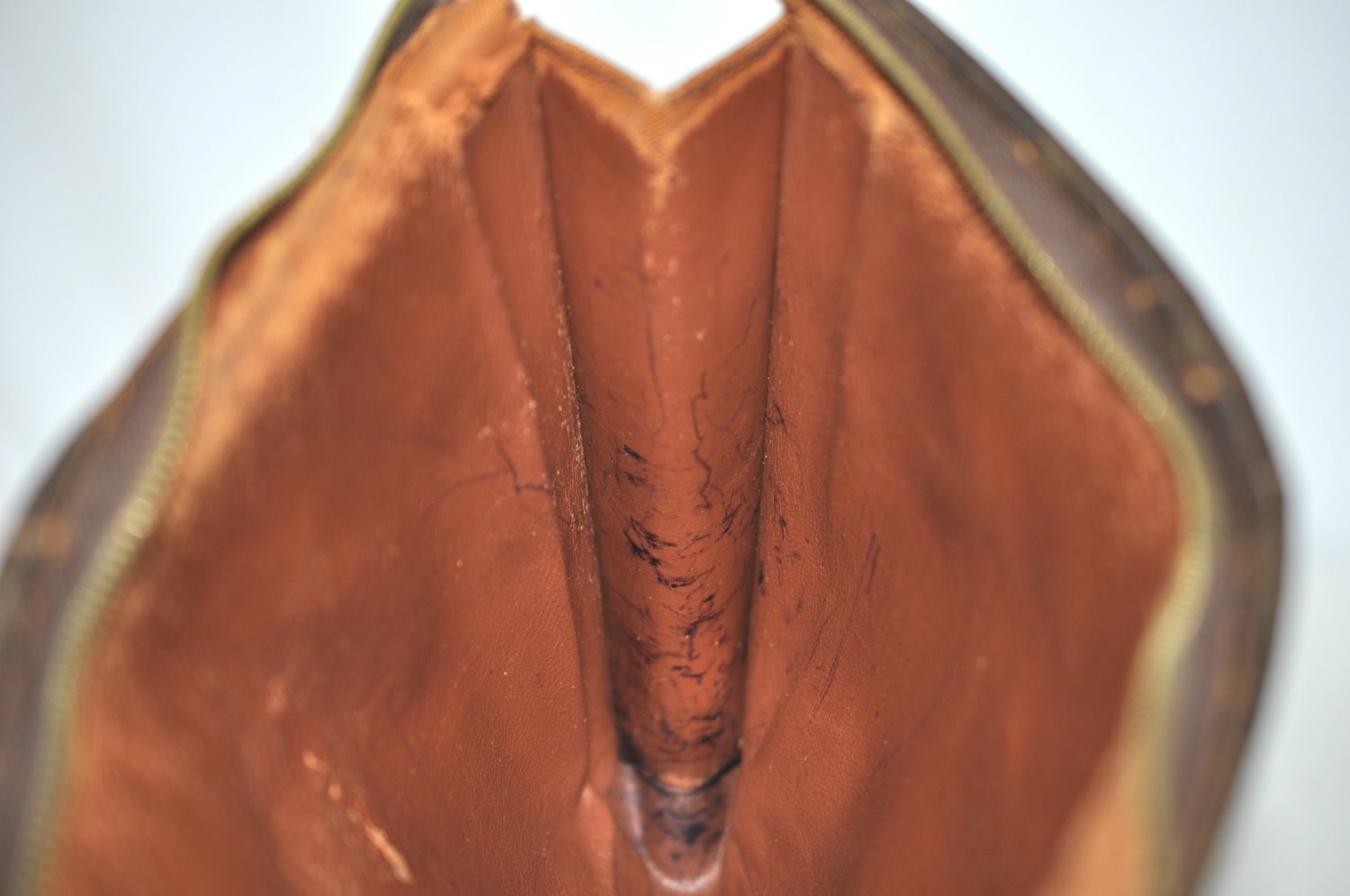 Auth Louis Vuitton Monogram Poche Toilette 26 Cosmetics Pouch Old Model LV K5388