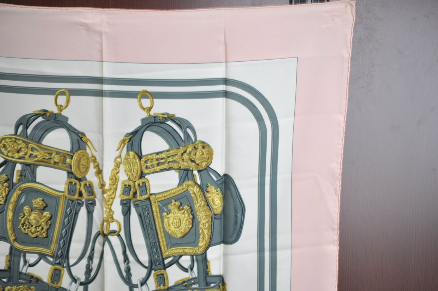 Authentic HERMES Carre 90 Scarf 