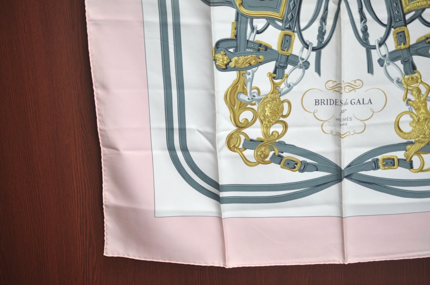 Authentic HERMES Carre 90 Scarf 