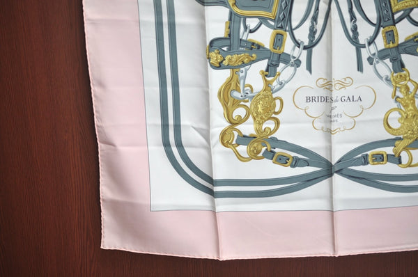 Authentic HERMES Carre 90 Scarf "BRIDES de GALA par" Silk Pink K5398