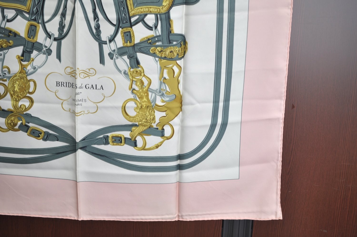 Authentic HERMES Carre 90 Scarf 