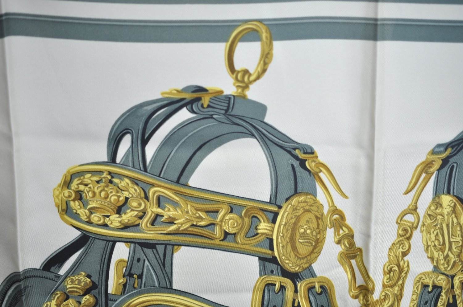 Authentic HERMES Carre 90 Scarf 