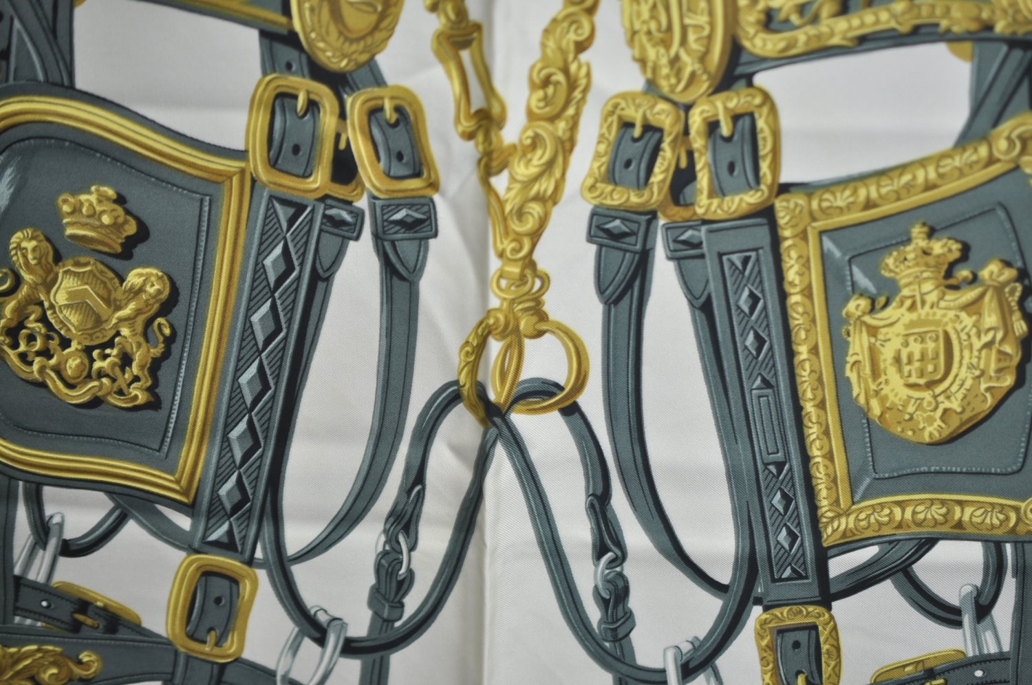 Authentic HERMES Carre 90 Scarf 