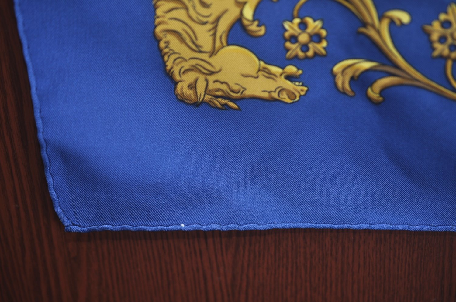 Authentic HERMES Carre 90 Scarf 