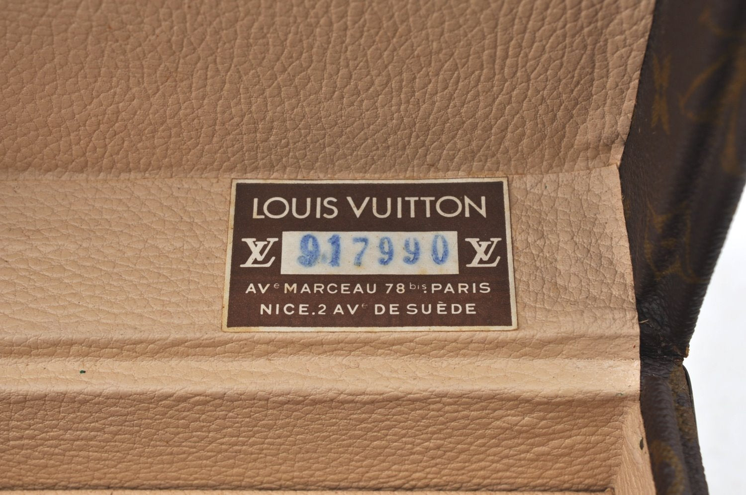 Authentic Louis Vuitton Monogram Boite Flacons Cosmetic Box M21828 LV K5497