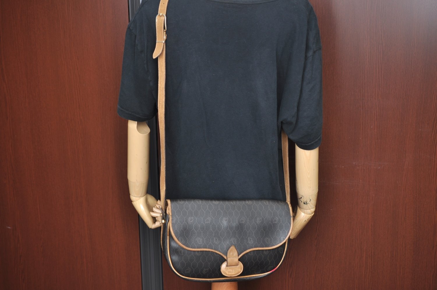 Authentic Christian Dior Honeycomb Shoulder Cross Bag PVC Leather Black CD K5502