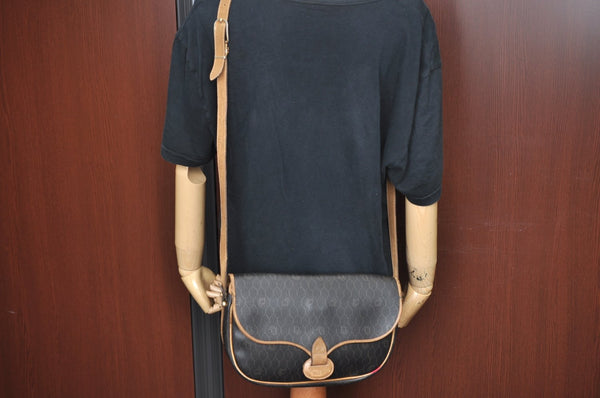 Authentic Christian Dior Honeycomb Shoulder Cross Bag PVC Leather Black CD K5502