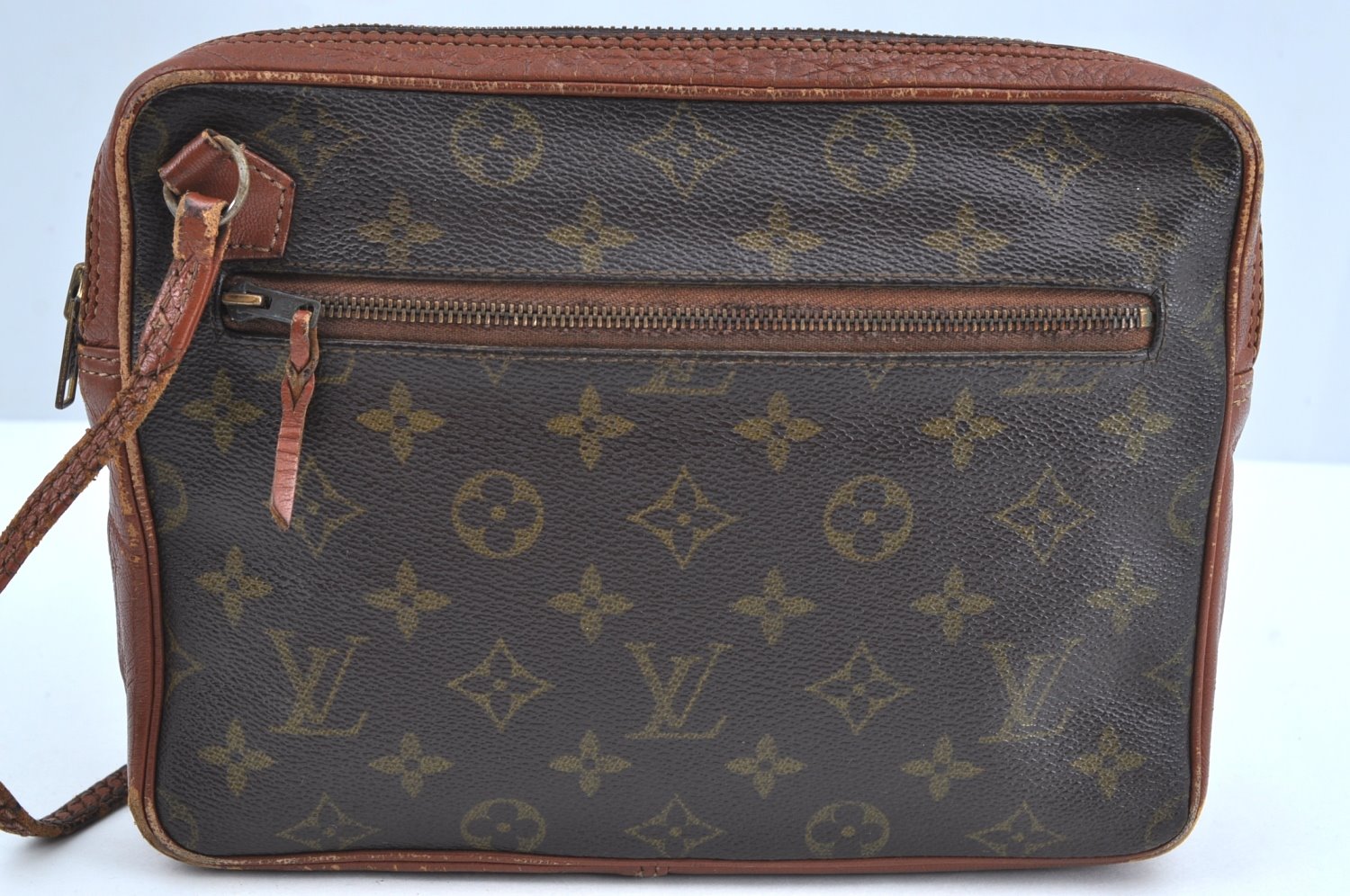 Authentic Louis Vuitton Monogram Pochette Sport Clutch Hand Bag Old Model K5503