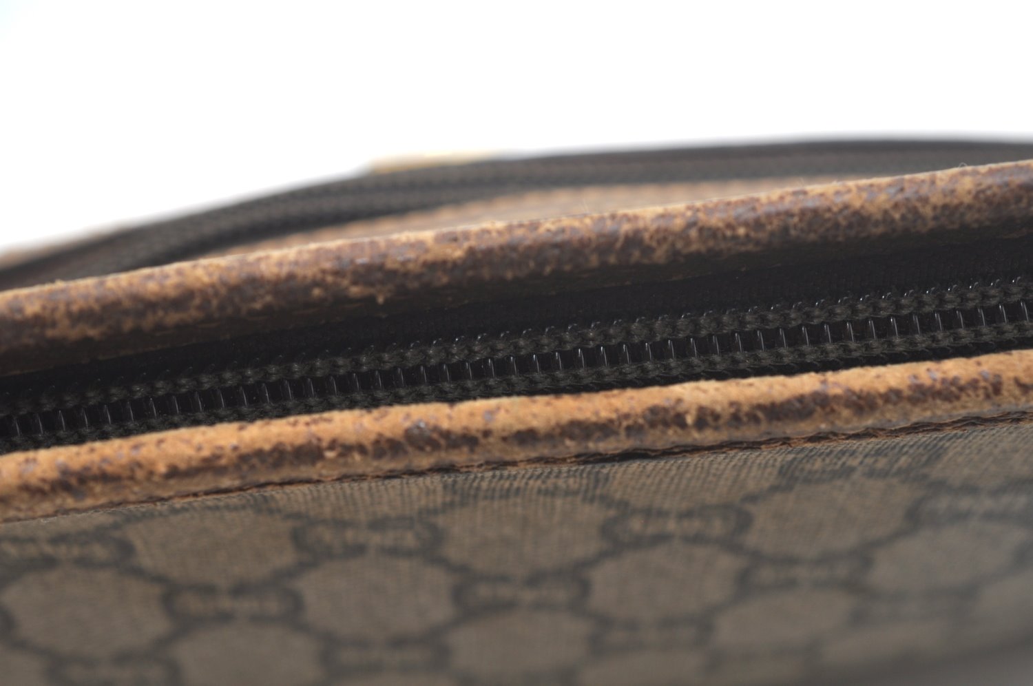 Authentic GUCCI Clutch Hand Bag Purse GG Plus PVC Leather Brown Junk K5510