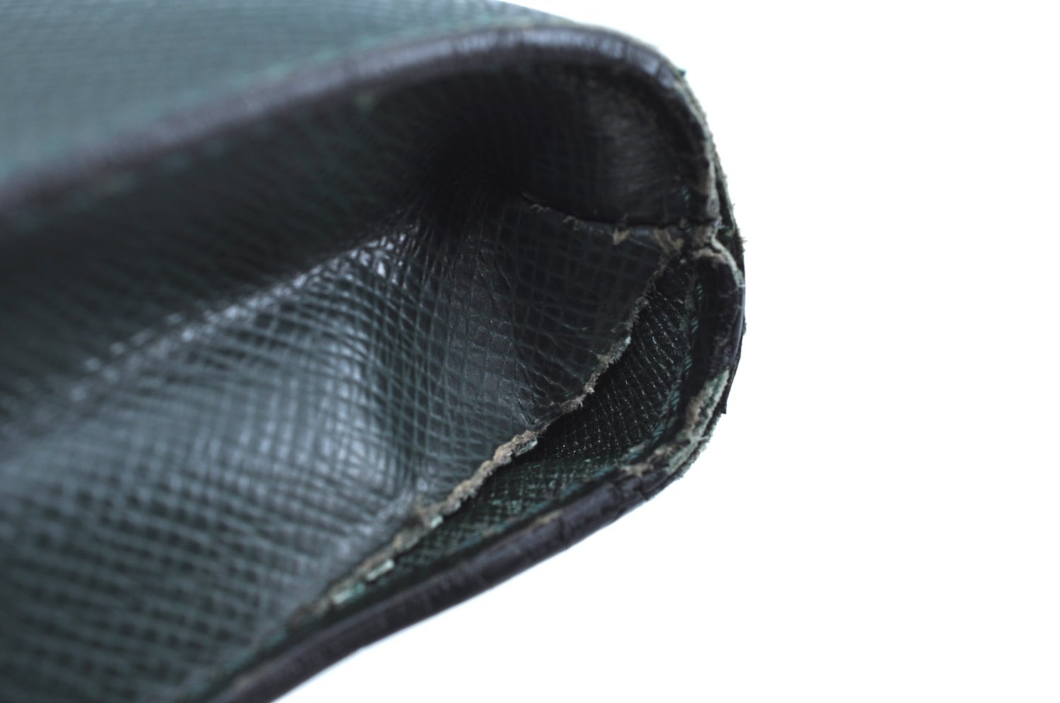 Auth Louis Vuitton Taiga Volga Document case Clutch Bag Green M30204 LV K5522