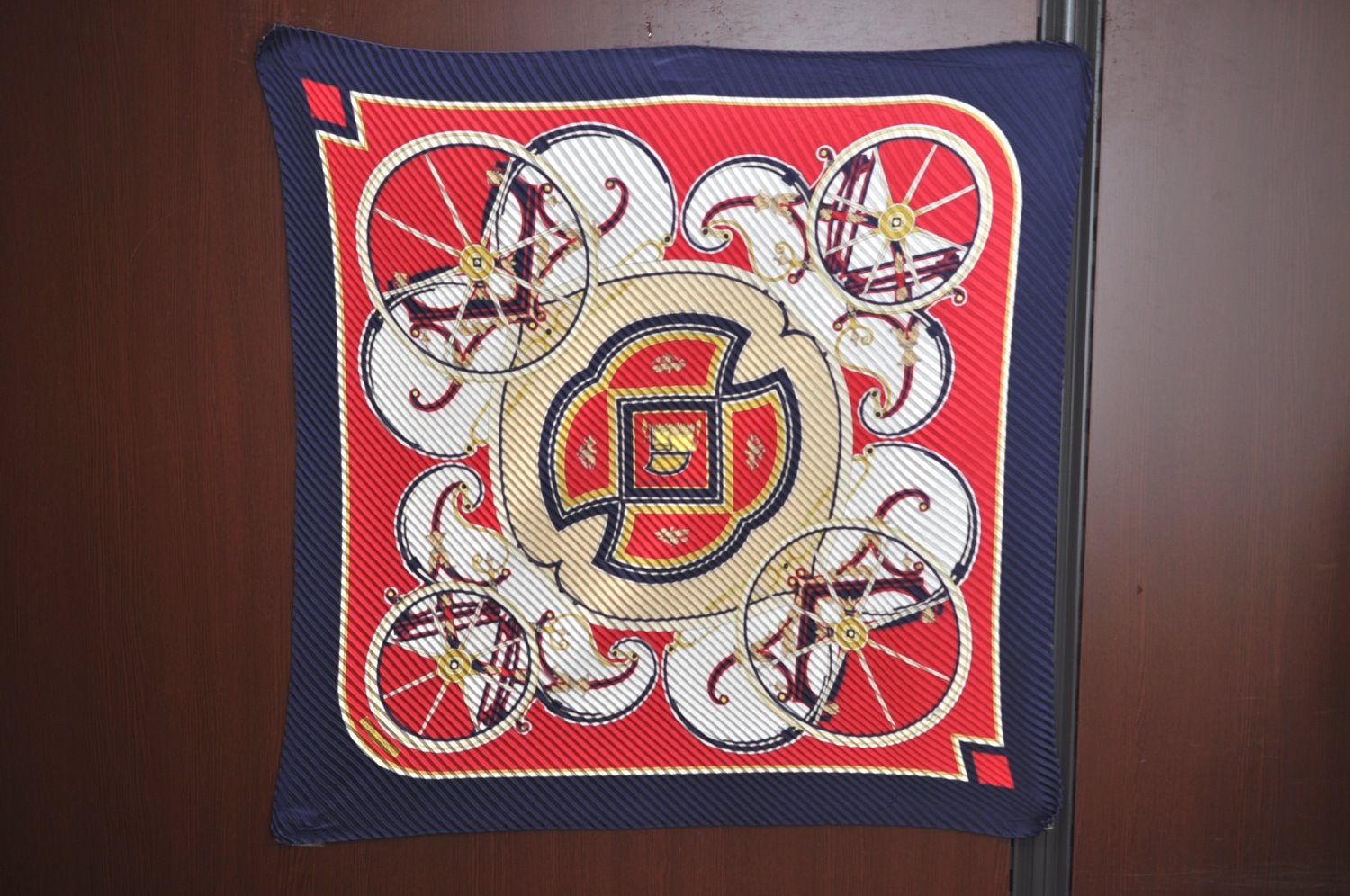 Authentic HERMES Pleats Scarf 