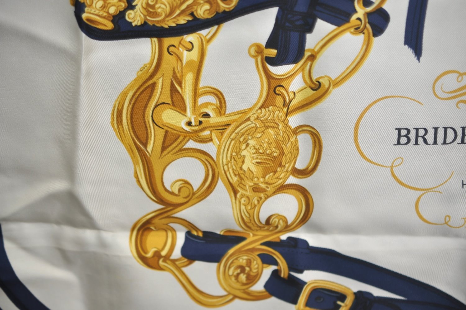 Authentic HERMES Carre 90 Scarf 