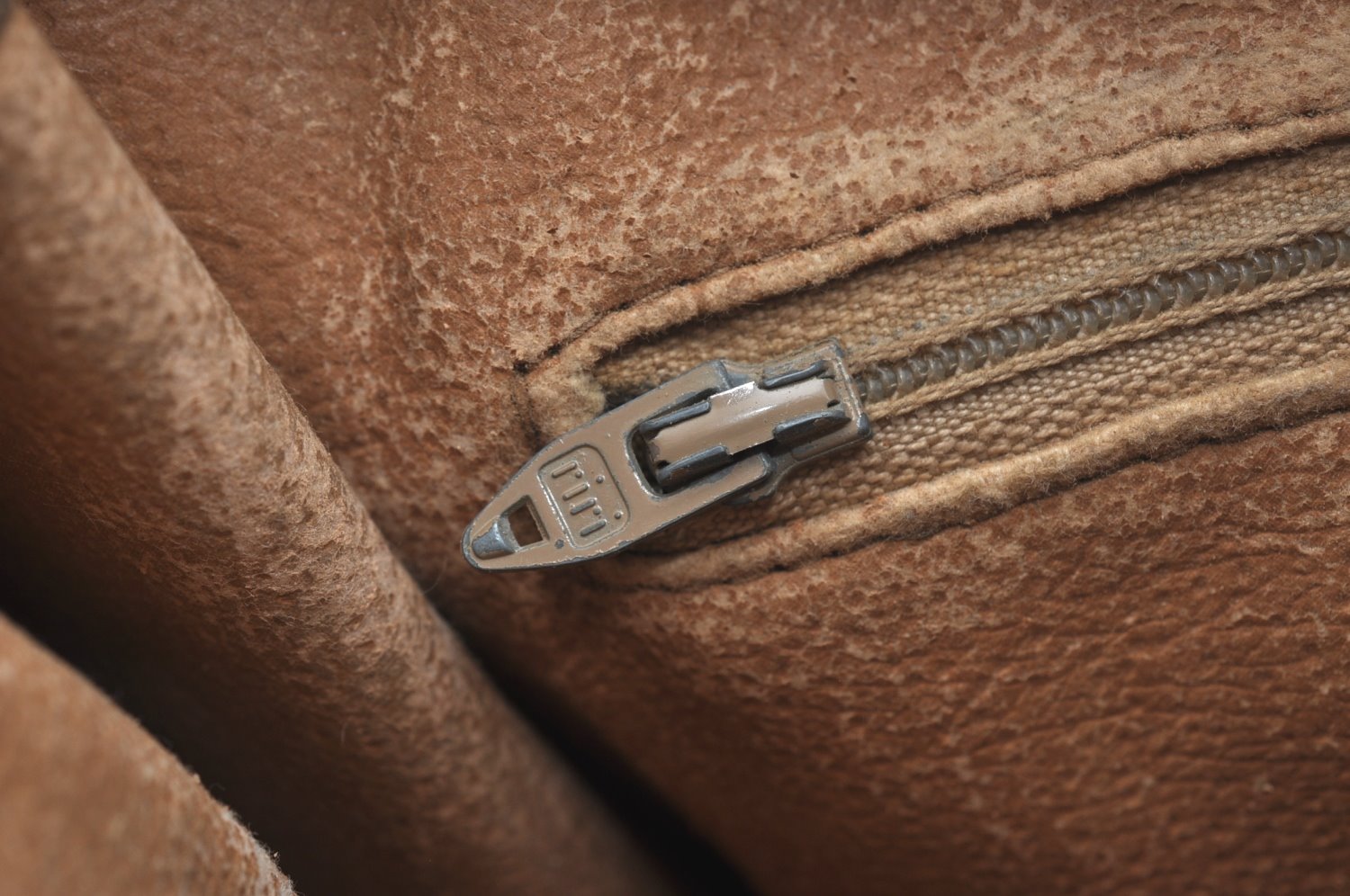 Authentic GUCCI GG Plus Clutch Hand Bag Purse PVC Leather Brown K5556