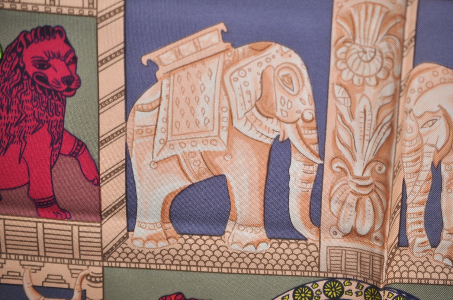 Authentic HERMES Carre 90 Scarf 