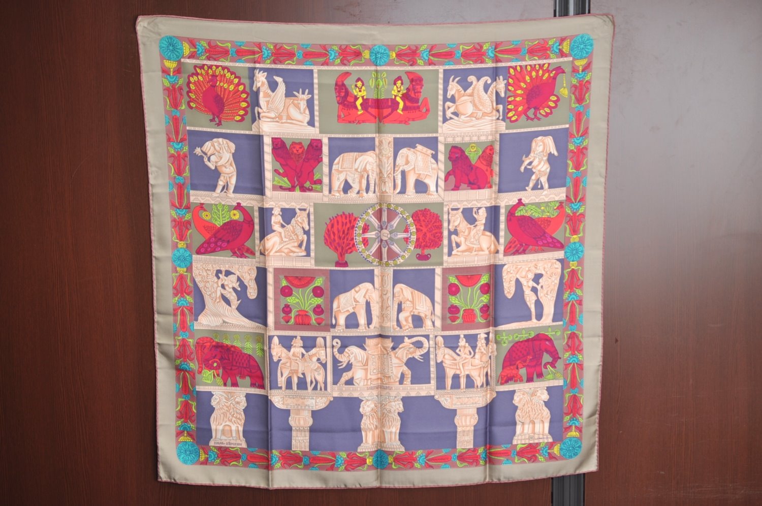 Authentic HERMES Carre 90 Scarf 