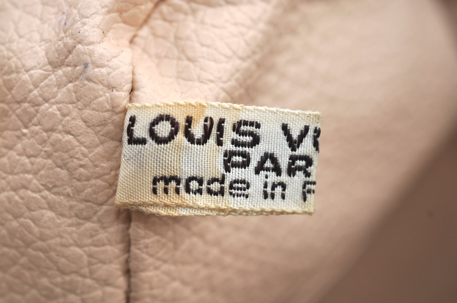 Auth Louis Vuitton Monogram Trousse Toilette 28 Clutch Hand Bag M47522 LV K5558