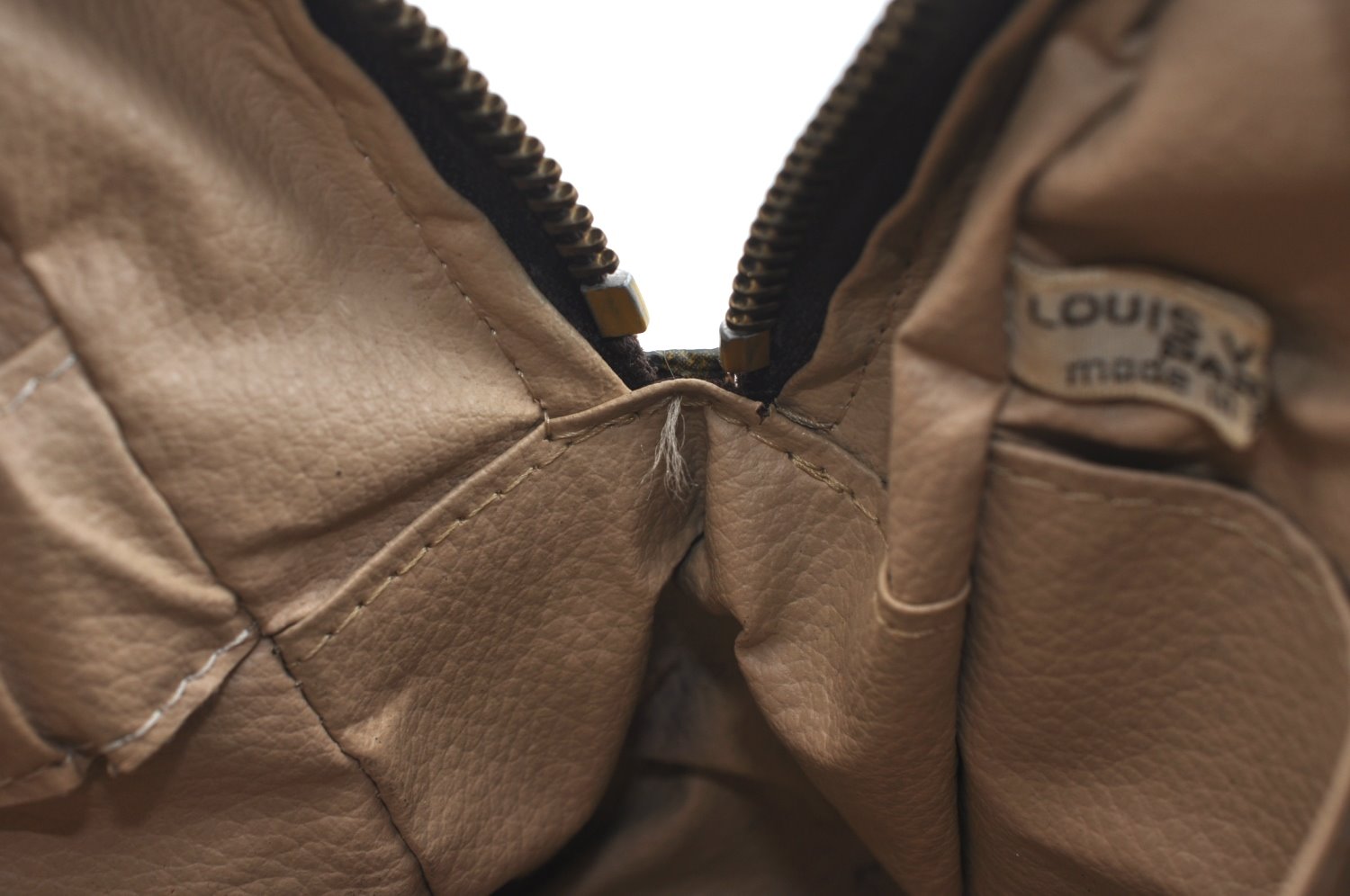 Auth Louis Vuitton Monogram Trousse Toilette 28 Clutch Bag Old Model Junk K5562