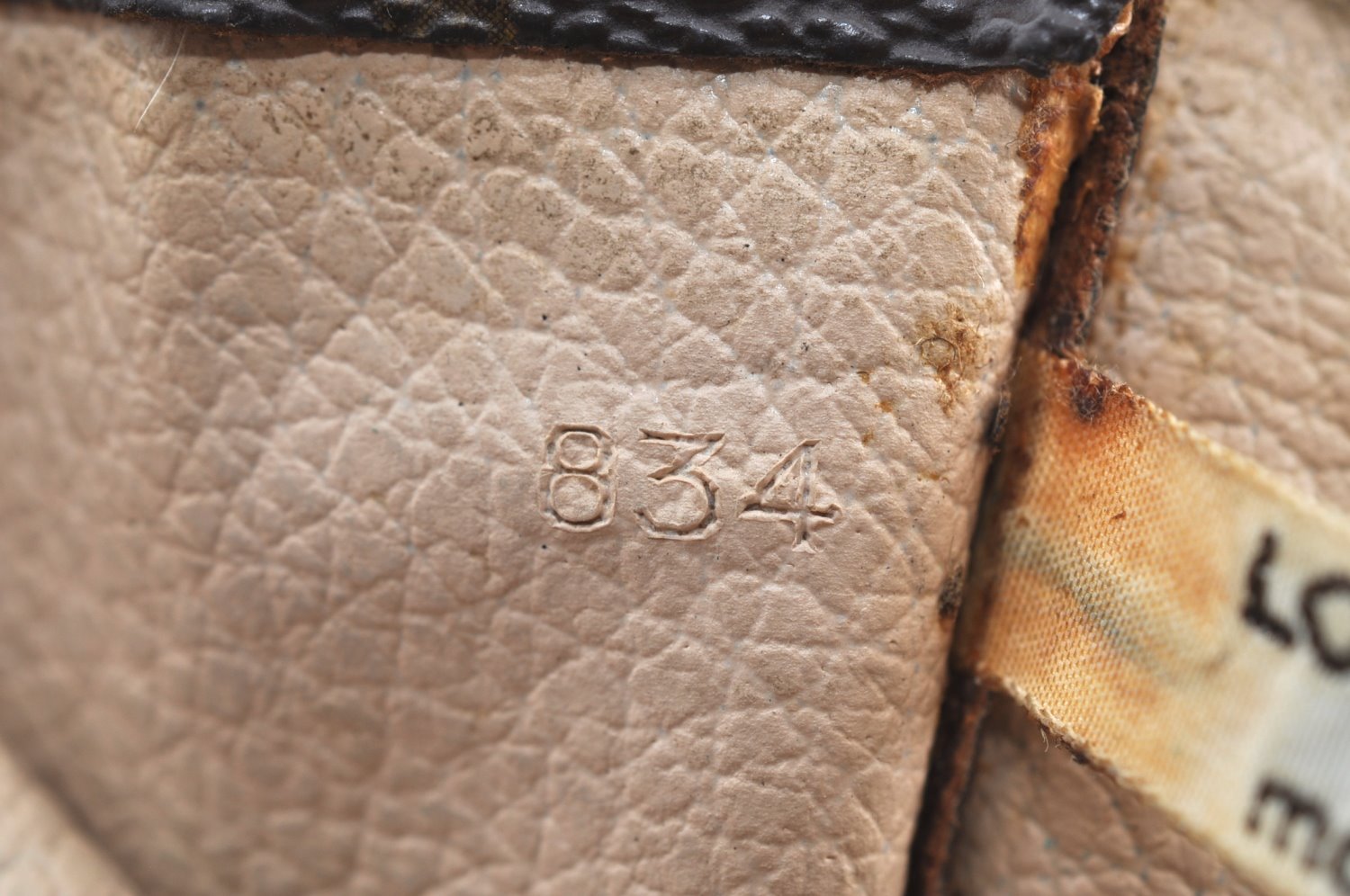 Auth Louis Vuitton Monogram Poche Toilette 26 Cosmetics Pouch Old Model LV K5570