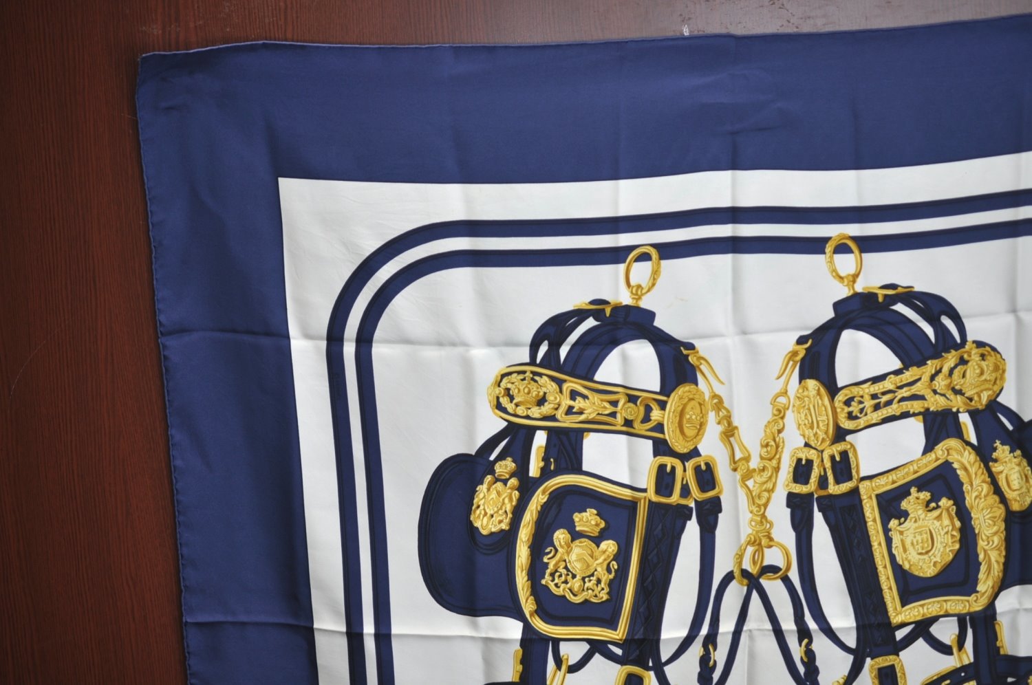 Authentic HERMES Carre 90 Scarf 