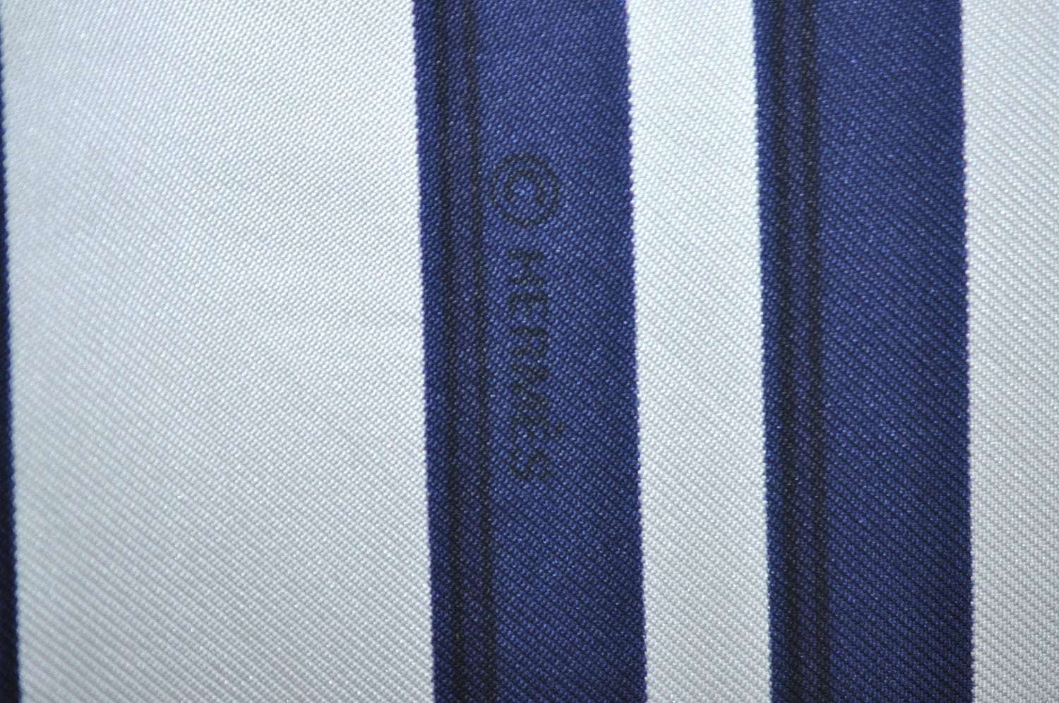 Authentic HERMES Carre 90 Scarf 