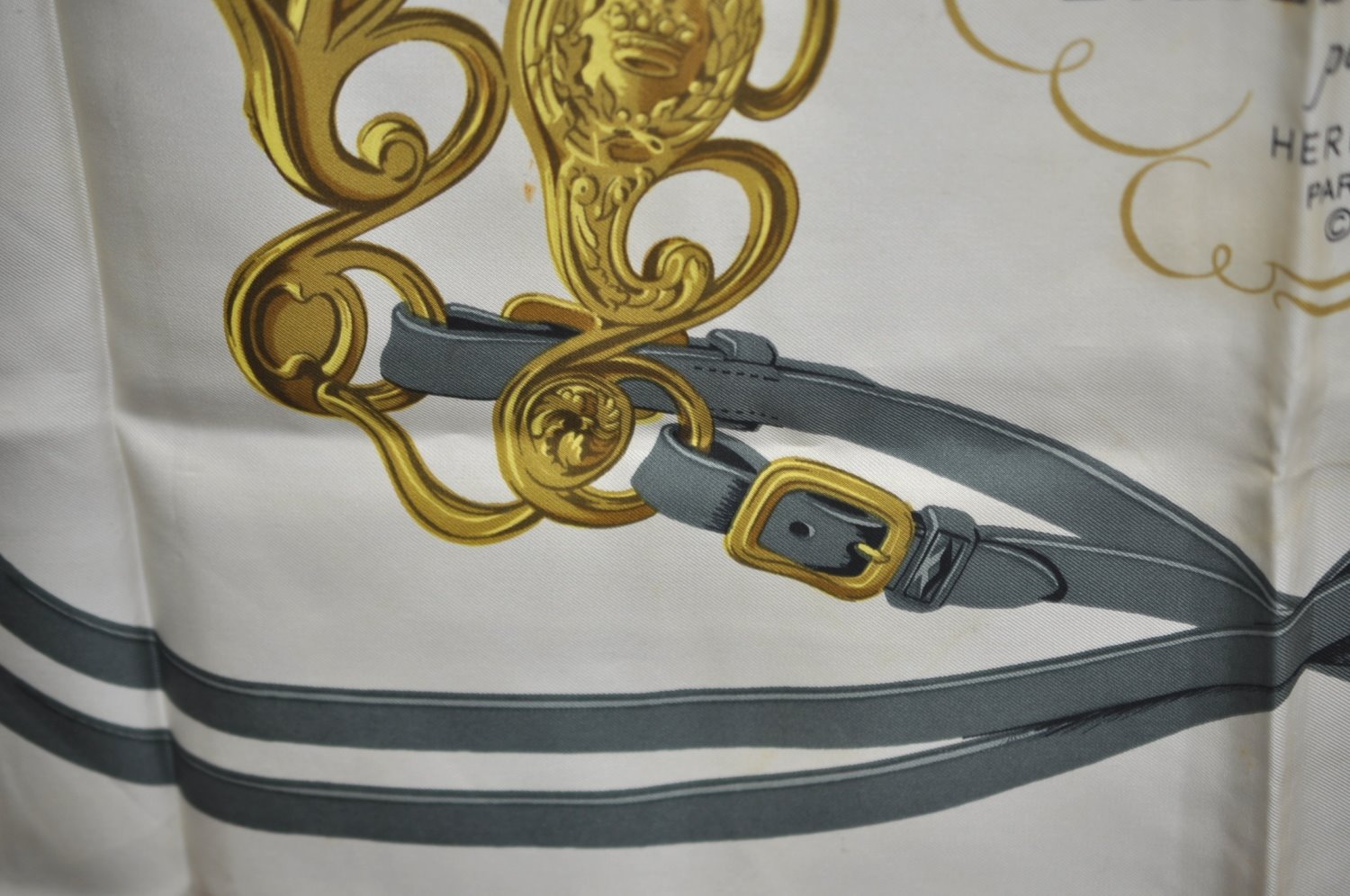 Authentic HERMES Carre 90 Scarf 