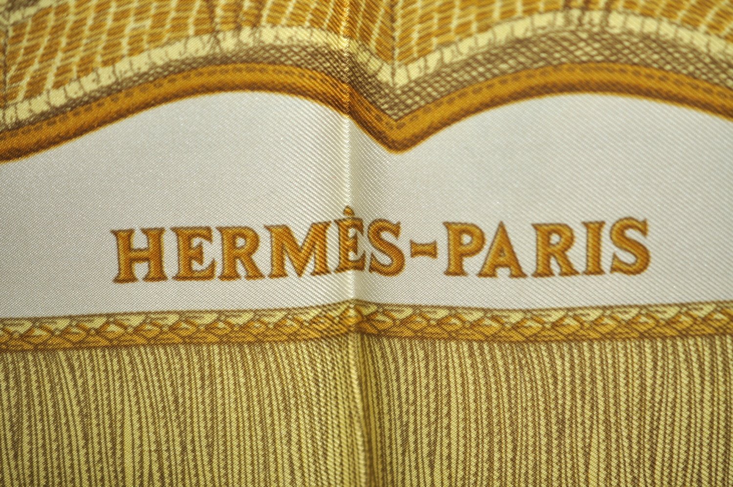 Authentic HERMES Carre 90 Scarf 