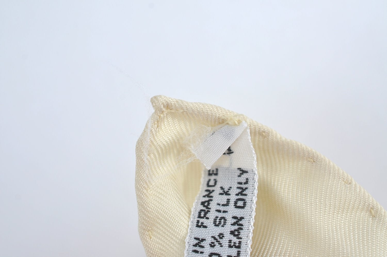 Authentic HERMES Carre 90 Scarf 