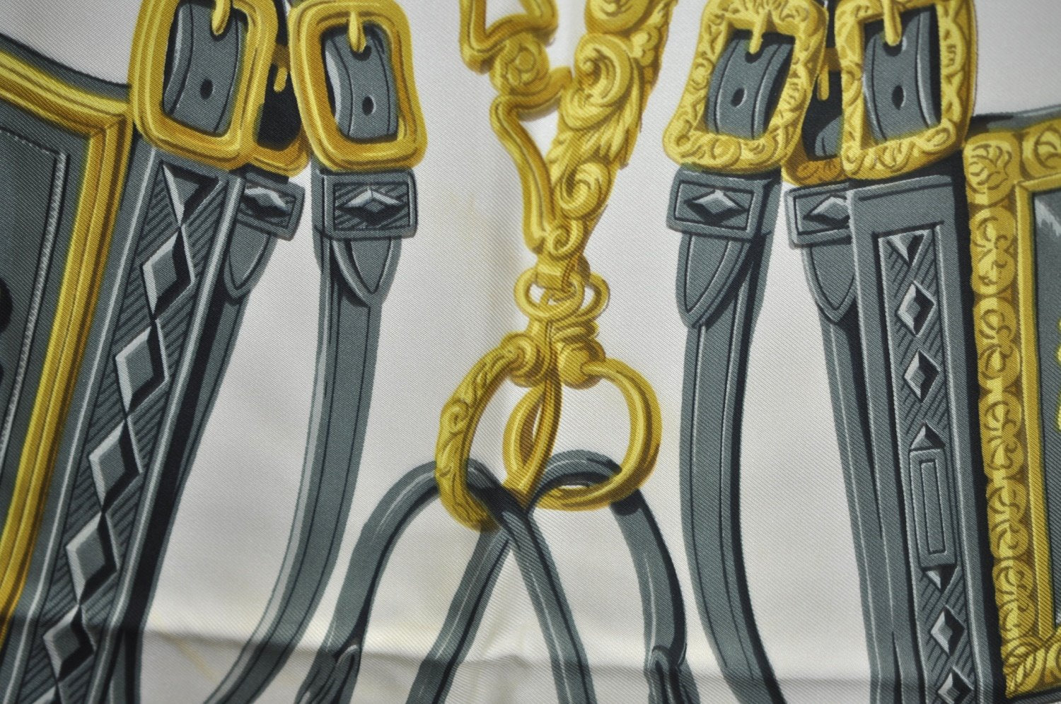 Authentic HERMES Carre 90 Scarf 