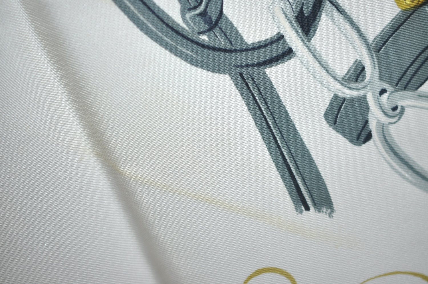 Authentic HERMES Carre 90 Scarf 