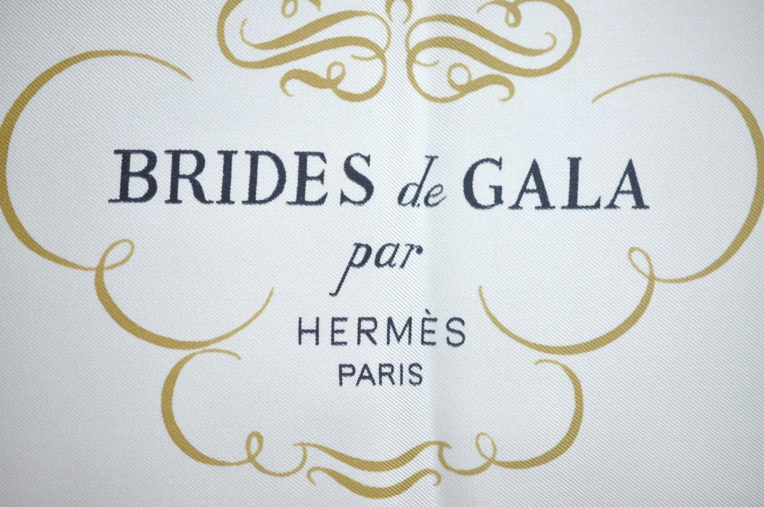 Authentic HERMES Carre 90 Scarf 