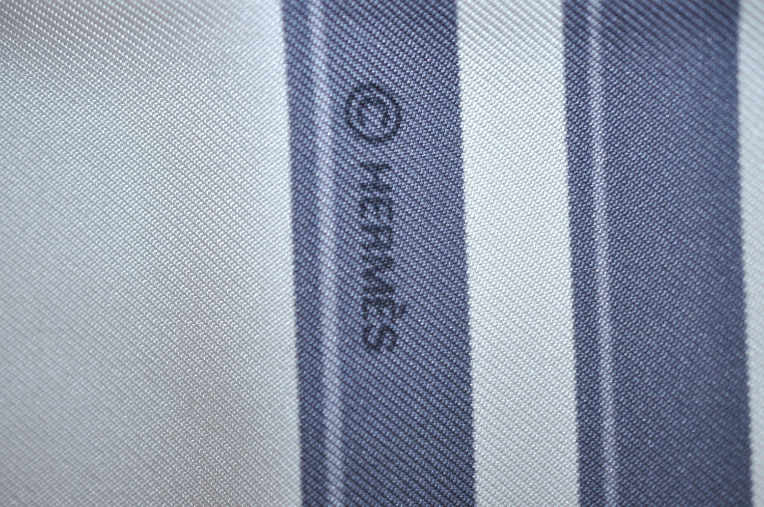 Authentic HERMES Carre 90 Scarf 