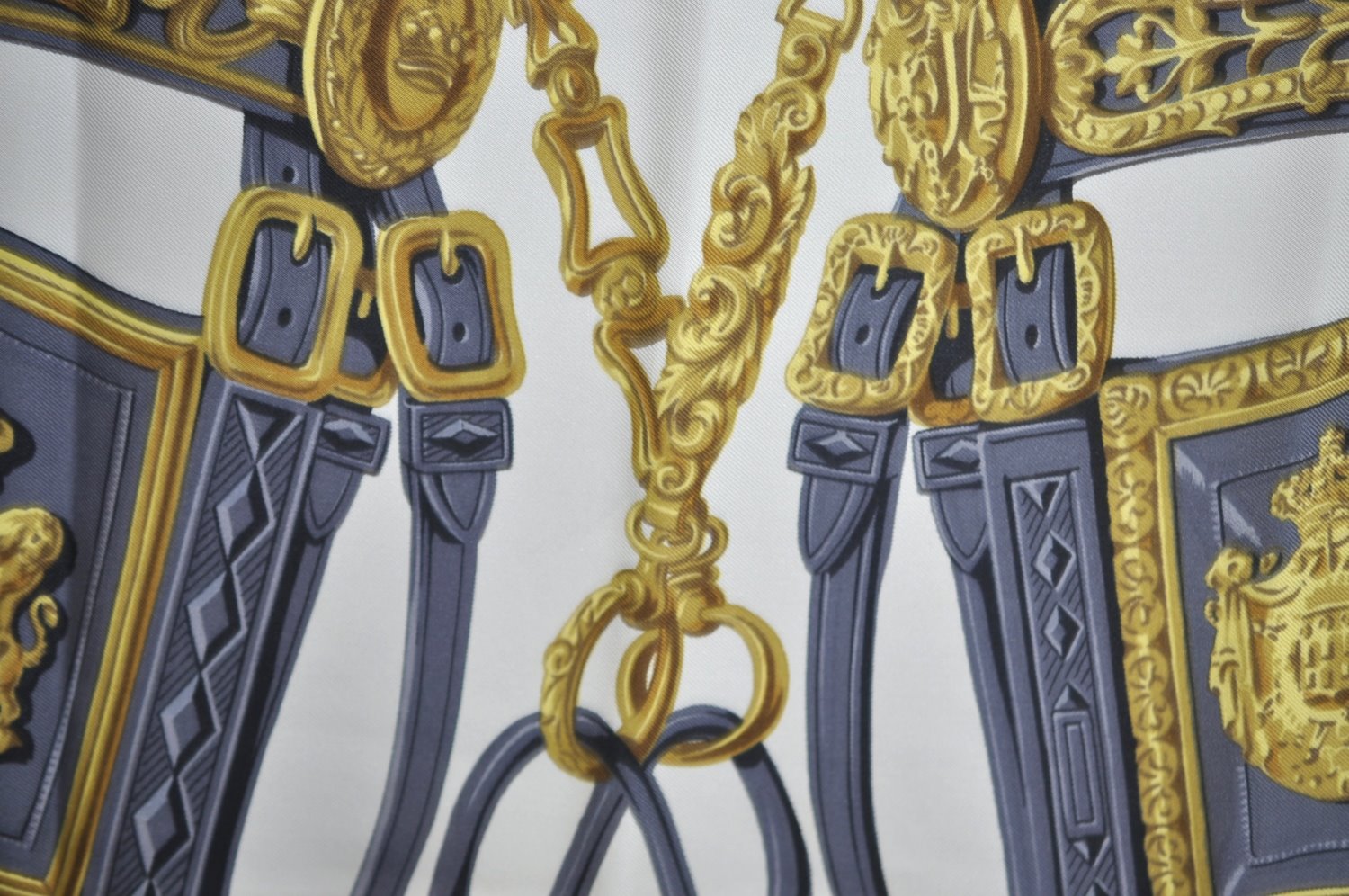 Authentic HERMES Carre 90 Scarf 