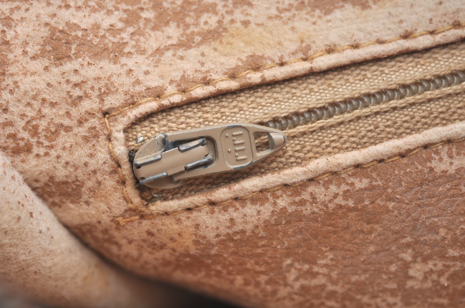 Authentic GUCCI GG Plus Clutch Hand Bag Purse PVC Leather Brown Junk K5622