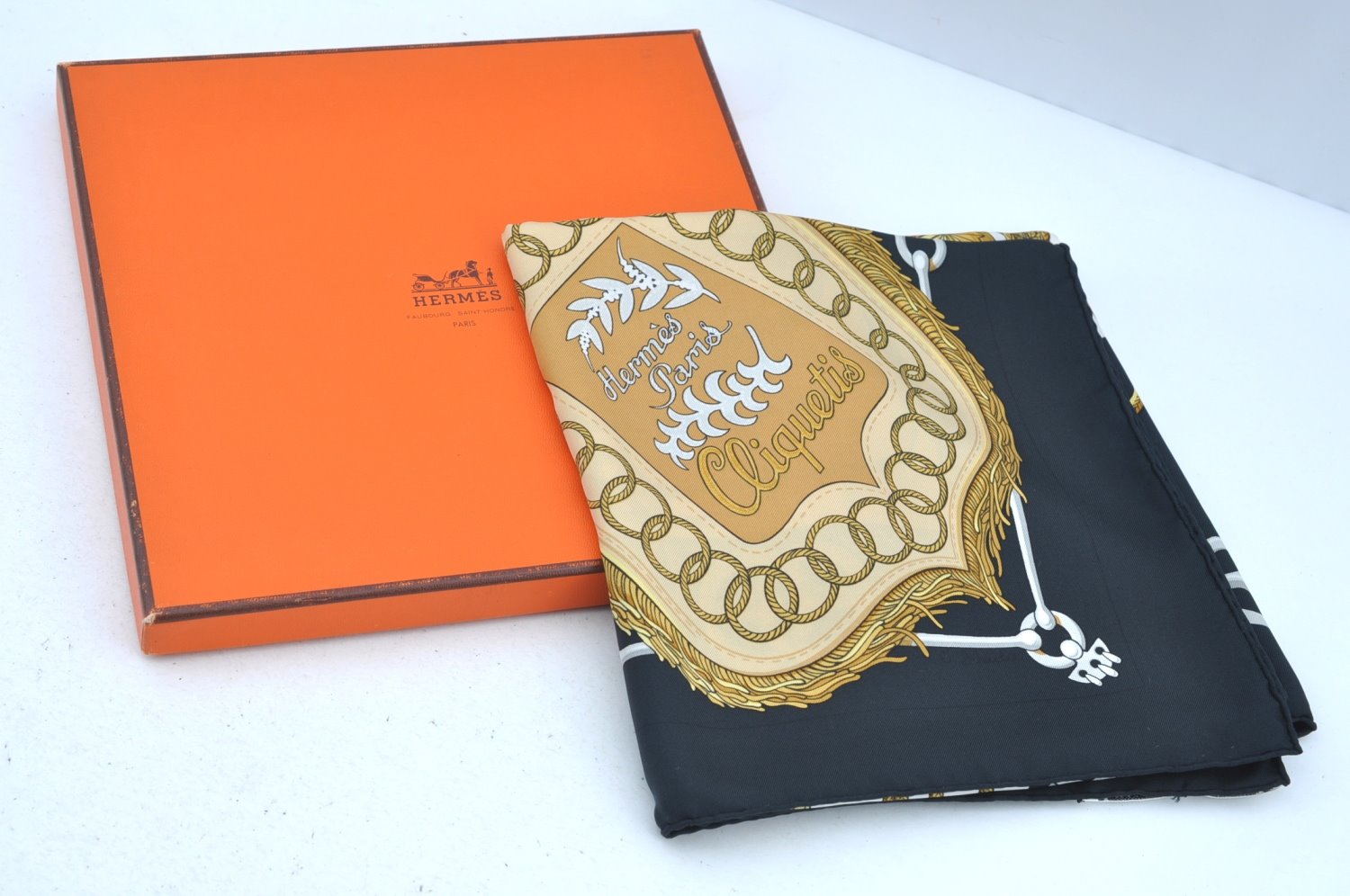 Authentic HERMES Carre 90 Scarf 