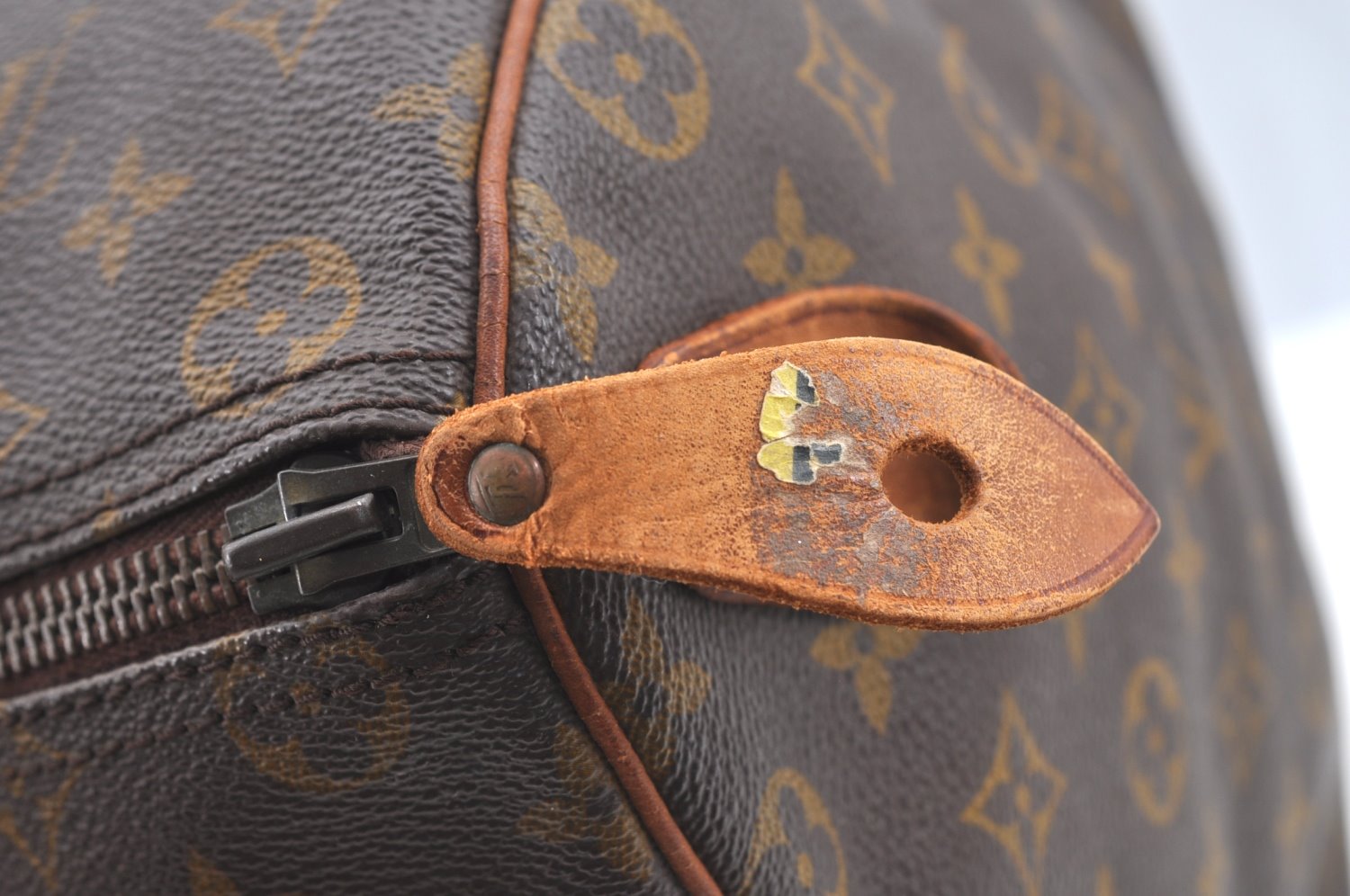 Authentic Louis Vuitton Monogram Keepall 50 Travel Boston Bag Old Model LV K5636