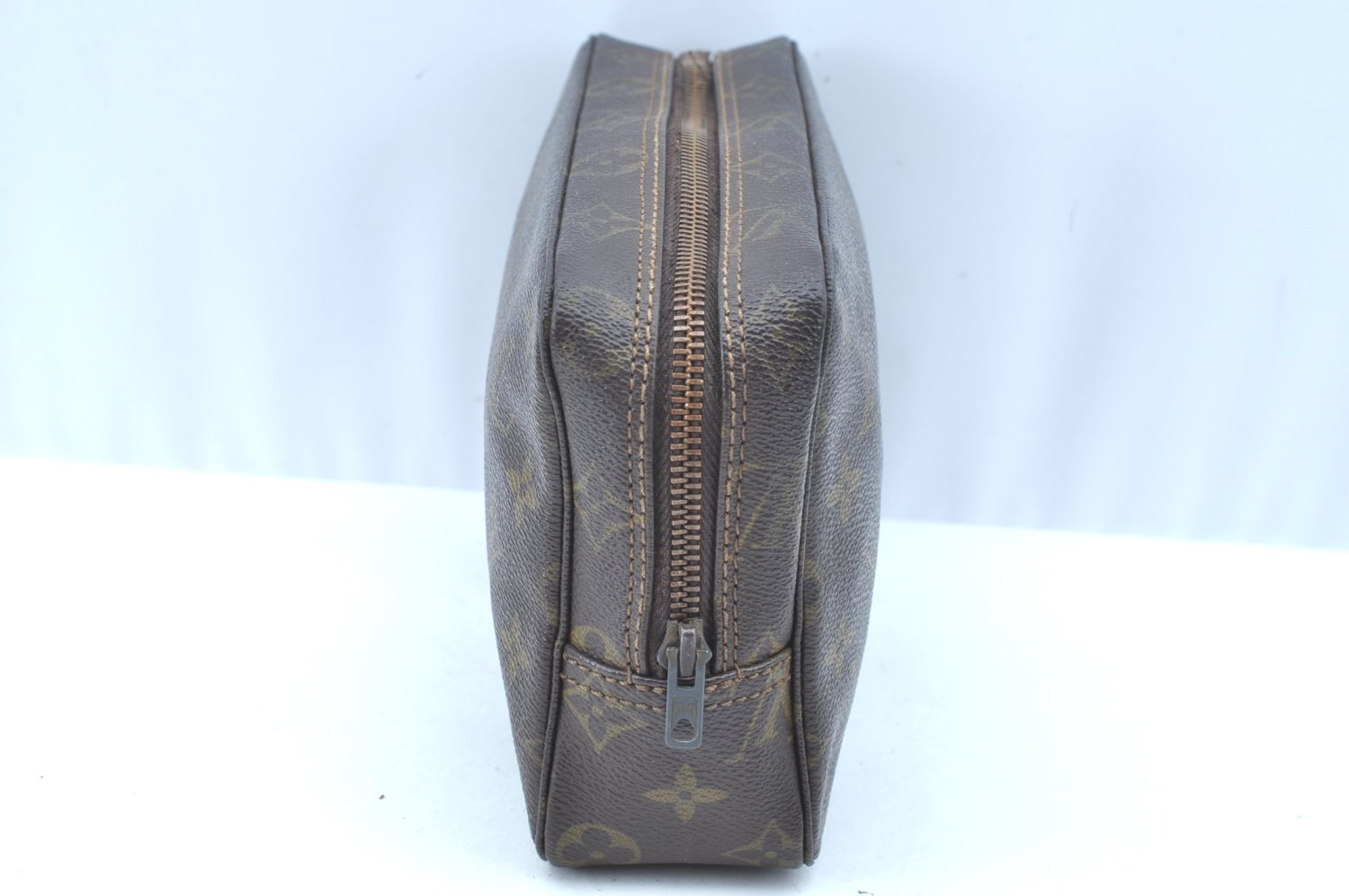 Auth Louis Vuitton Monogram Trousse Toilette 23 Clutch Bag Old Model Junk K5647