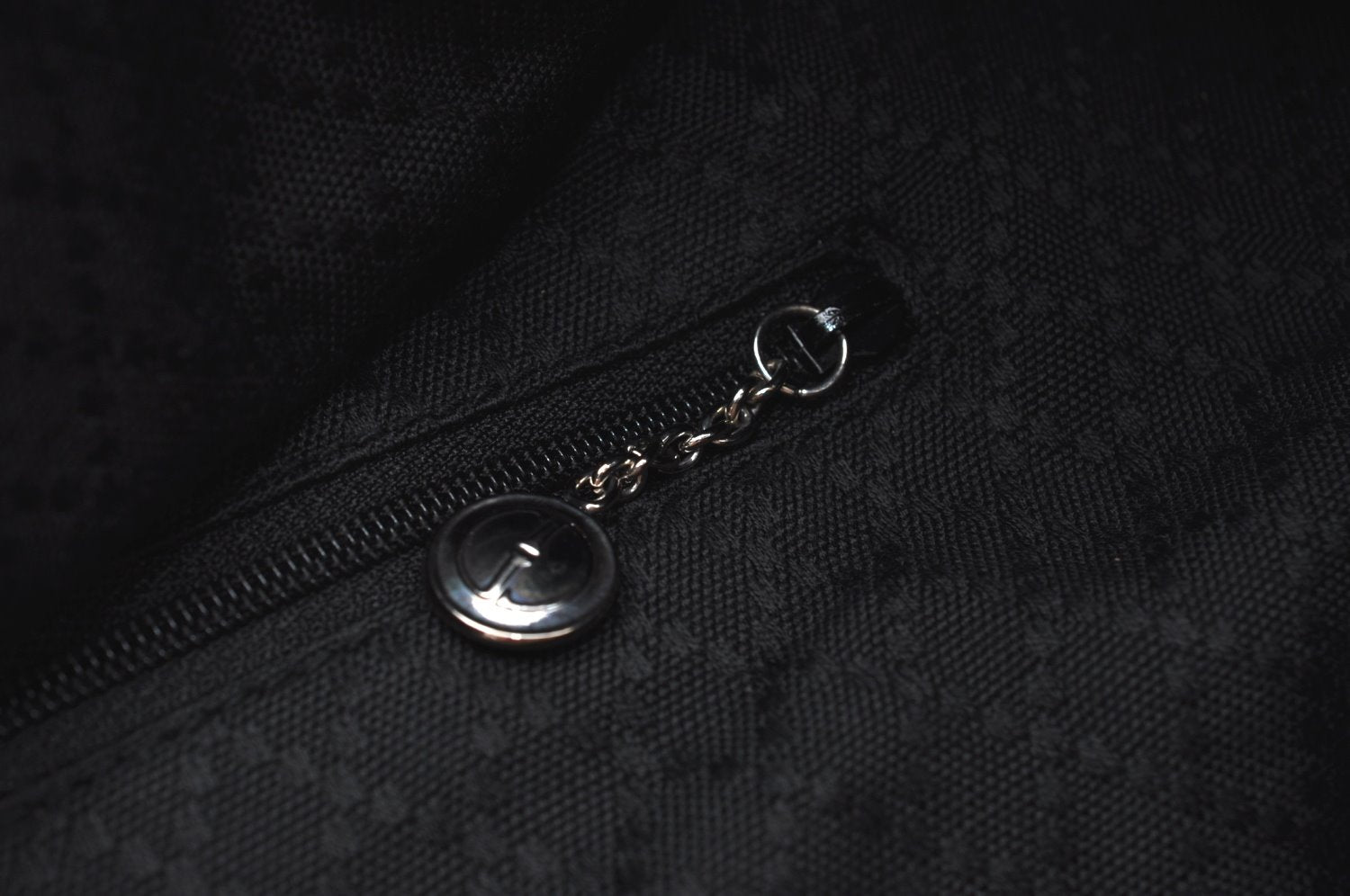 Authentic GUCCI Vintage Bamboo Shoulder Tote Bag Nylon Enamel Black K5664