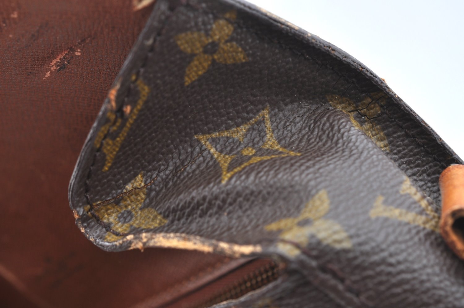 Authentic Louis Vuitton Monogram Saint Cloud GM M51242 Shoulder Cross Bag K5678