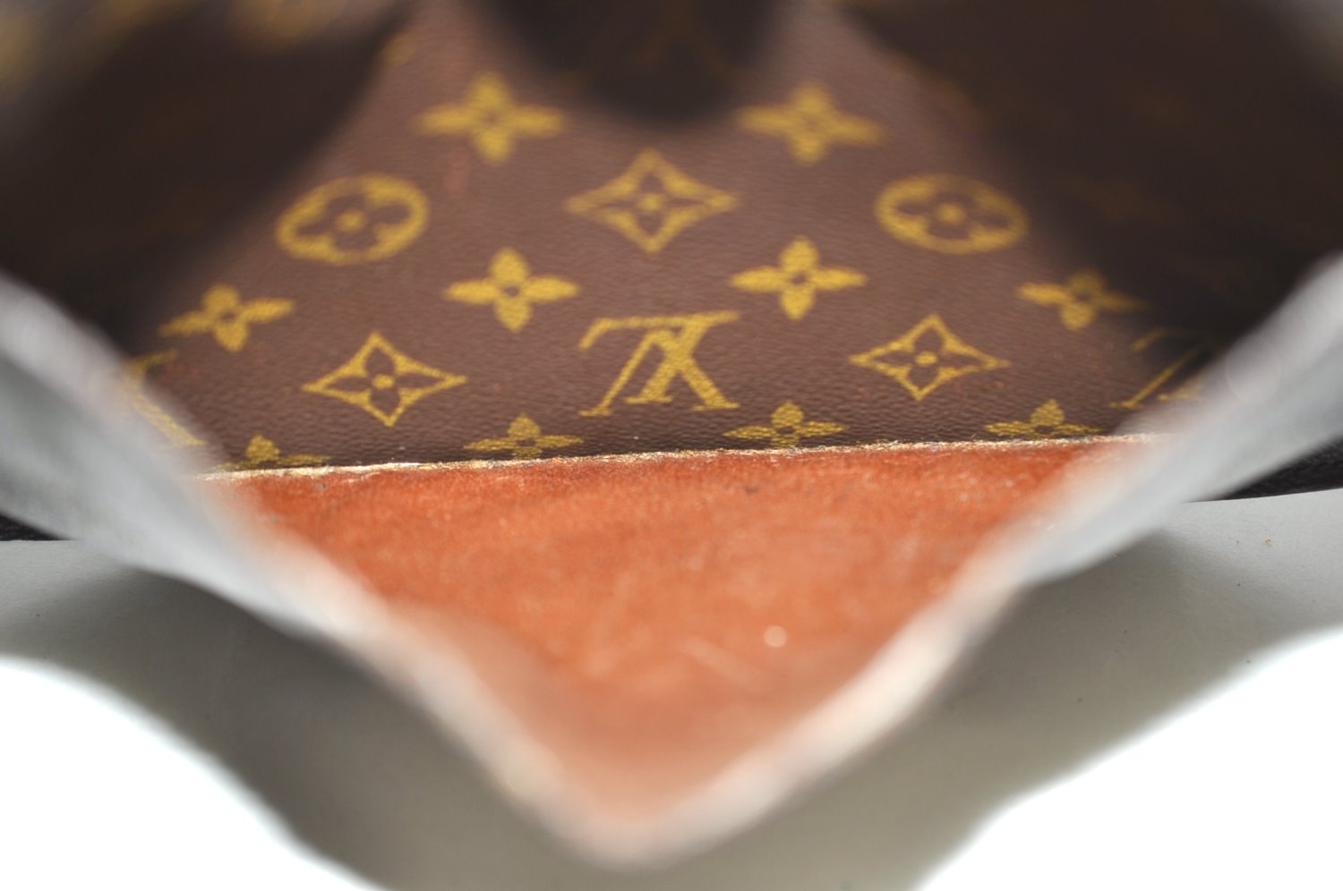Authentic Louis Vuitton Monogram Saint Cloud GM M51242 Shoulder Cross Bag K5678