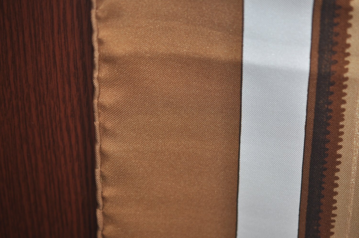 Authentic HERMES Carre 90 Scarf 