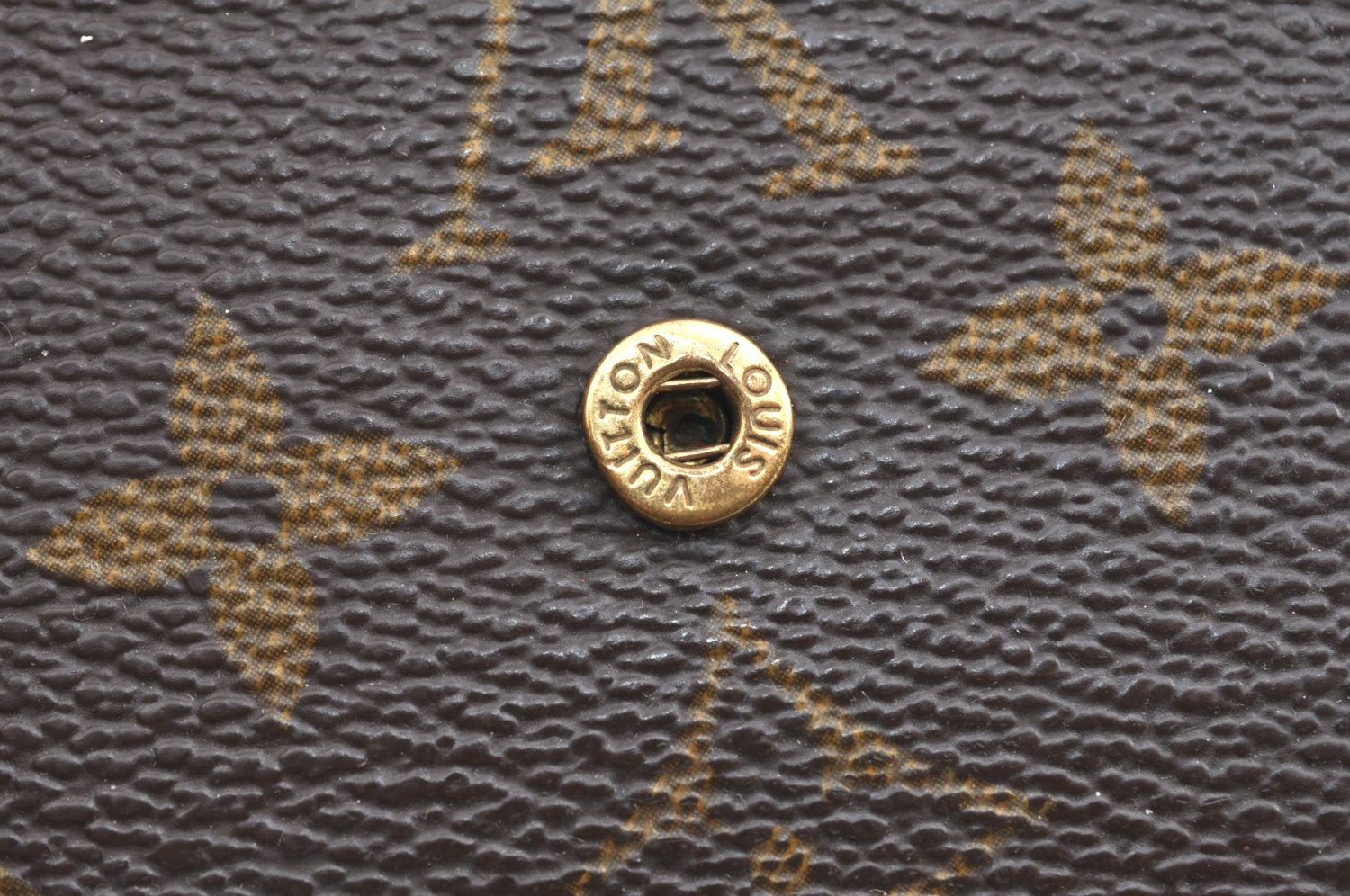 Authentic Louis Vuitton Monogram M61652 Porte Monnaie Billet Carte Credit K5762