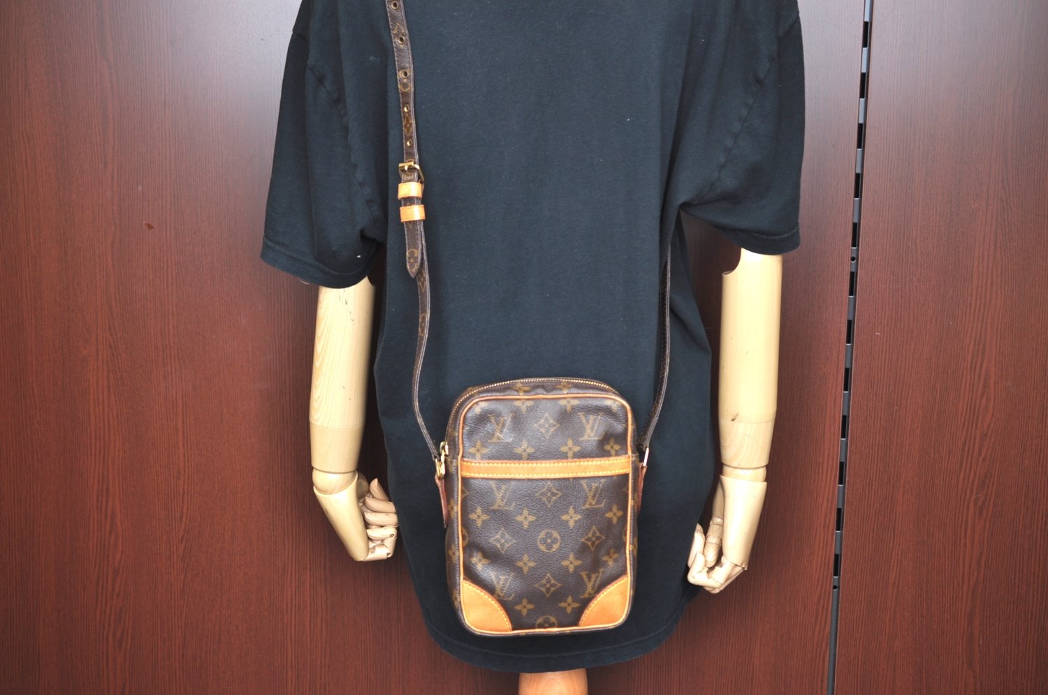 Authentic Louis Vuitton Monogram Danube Shoulder Cross Body Bag M45266 LV K5772