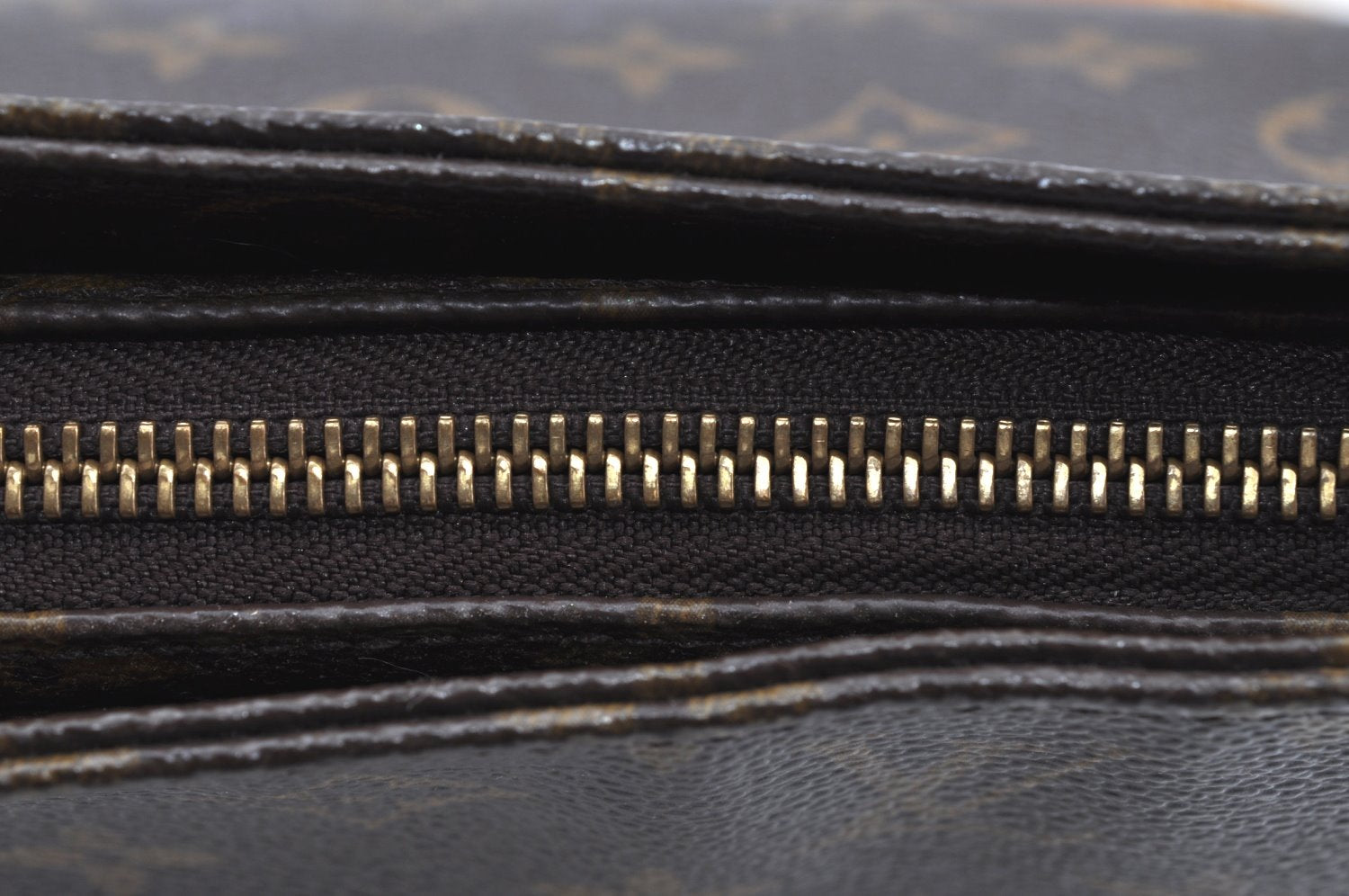 Authentic Louis Vuitton Monogram Looping GM Shoulder Bag M51145 LV K5778