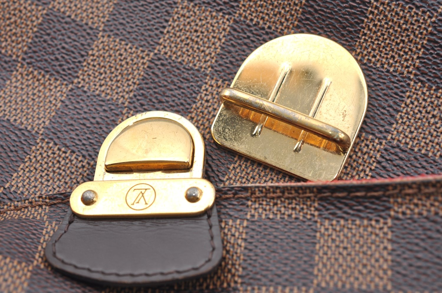 Authentic Louis Vuitton Damier Ravello GM Shoulder Cross Bag N60006 LV K5789