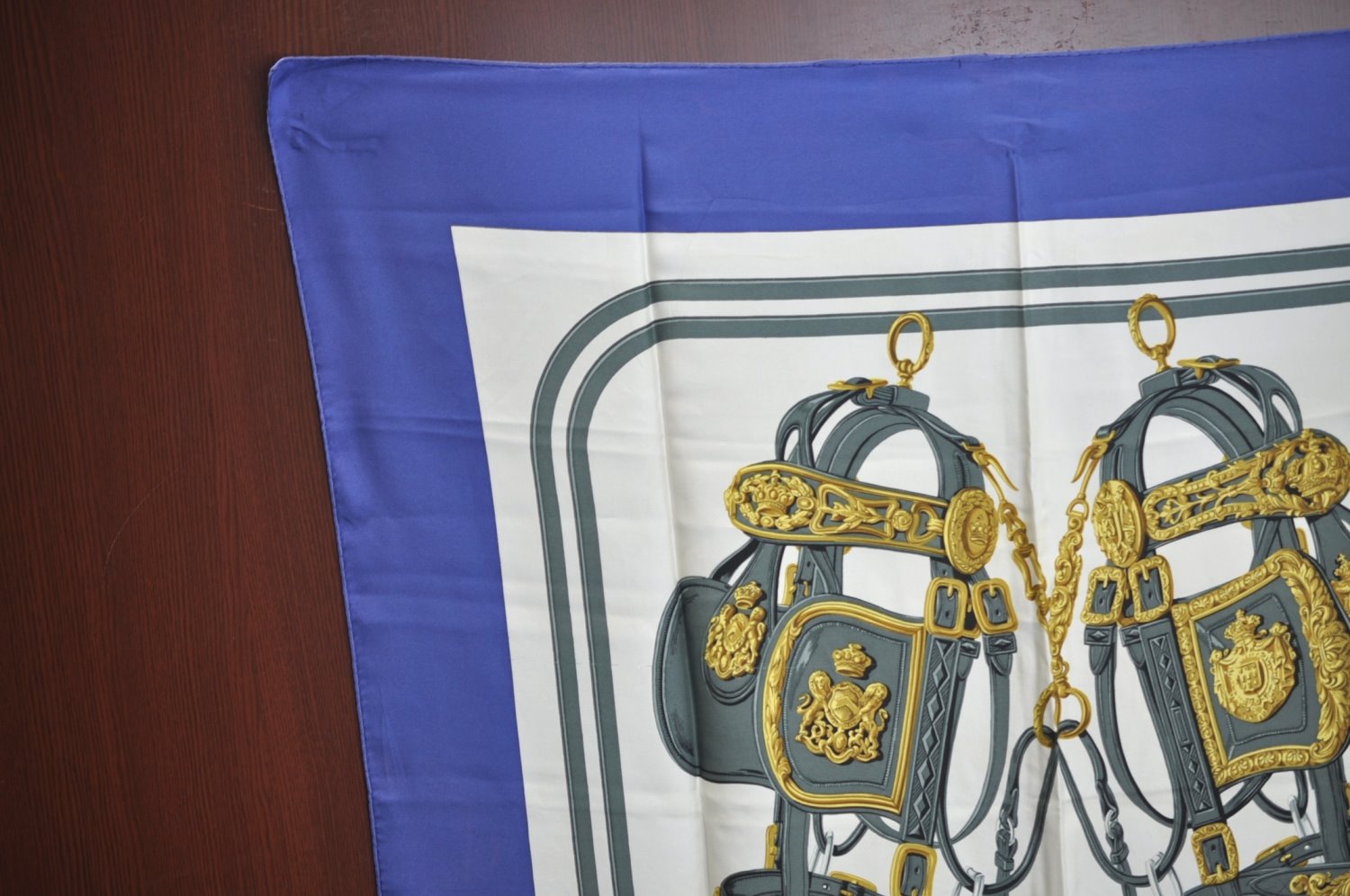 Authentic HERMES Carre 90 Scarf 