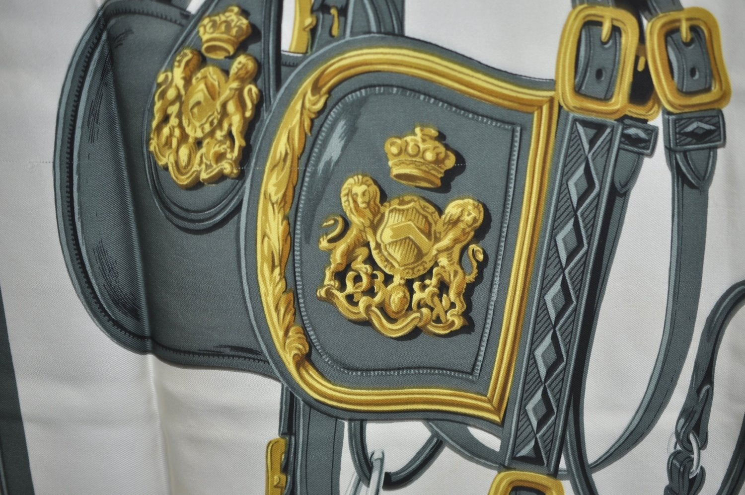 Authentic HERMES Carre 90 Scarf 