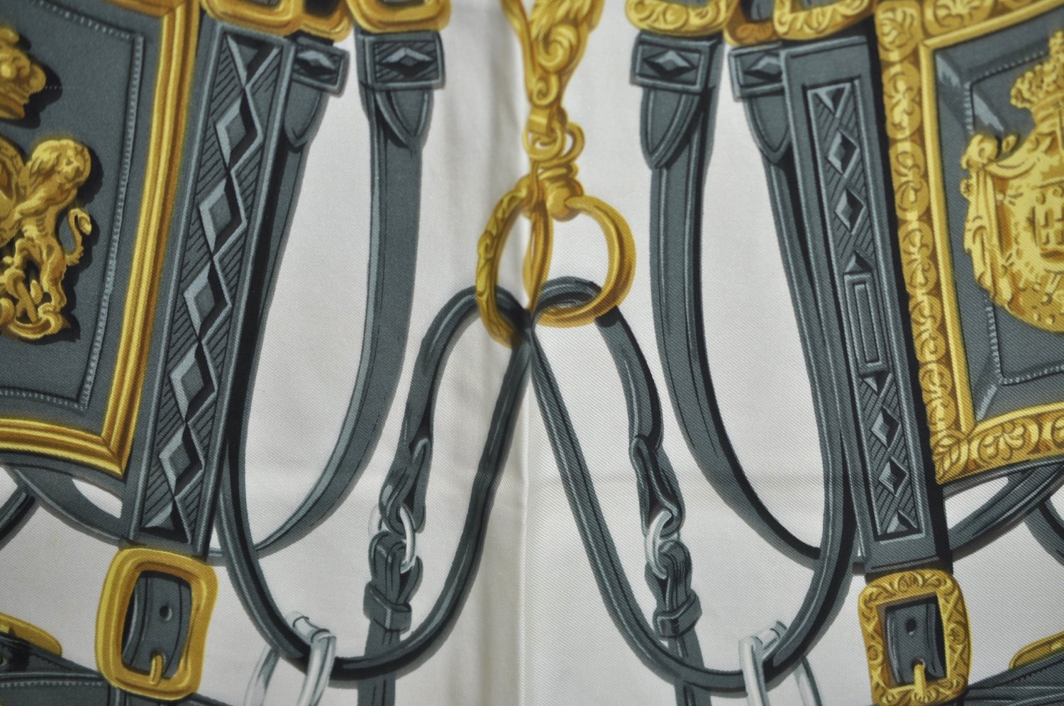 Authentic HERMES Carre 90 Scarf 